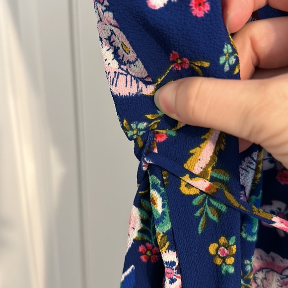 Blue Rain Floral Romper - Picture 13 of 13